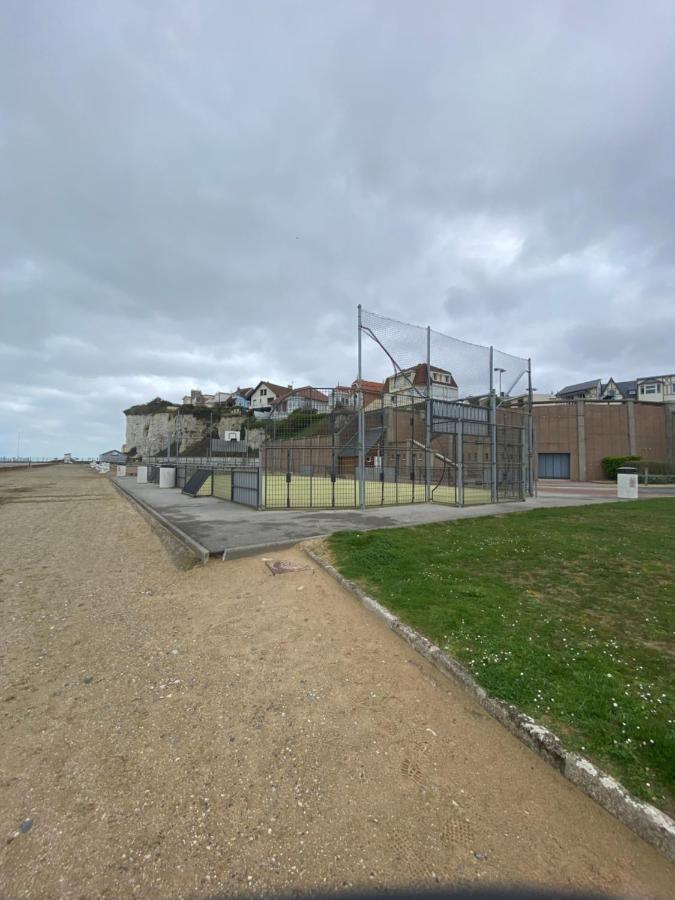 Les Cygnes De Criel-Sur-Mer Exterior photo